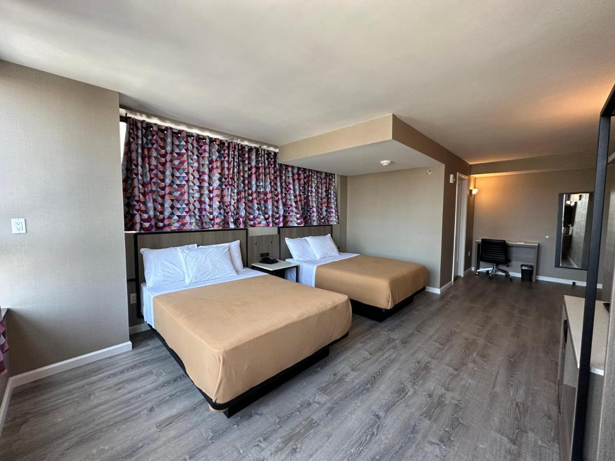 Regal Inn & Suites New York Laguardia Hotel Exterior foto